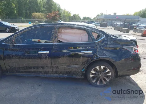 2017 Nissan Sentra Sr из США, поврежденный, VIN 3N1AB7AP8HY203385